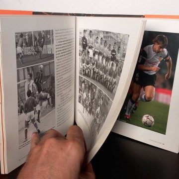 Cinquanta anys del C.F. Damm, Carles Domènech i Sílvia Sánchez.