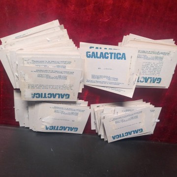 Lote 105 cromos serie Galáctica.