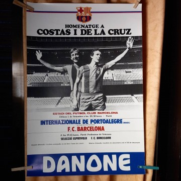 Cartel homenaje a Quique Costas y Toño de la Cruz.