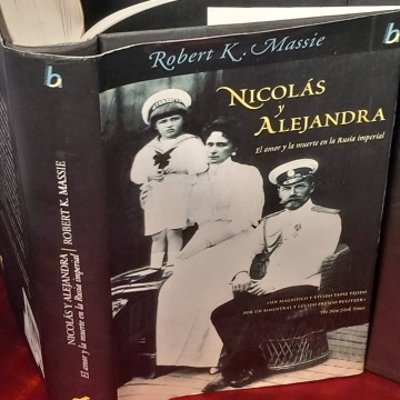 Nicolás y Alejandra, Robert K. Massie.