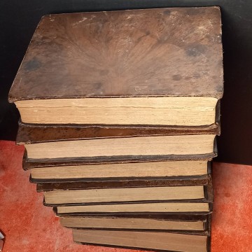 Lote 6 libros antiguos de religión.