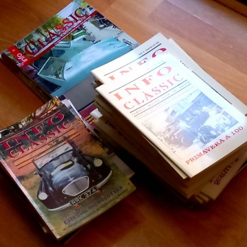 Lote 48 revistas de automoción Info Clàssic.