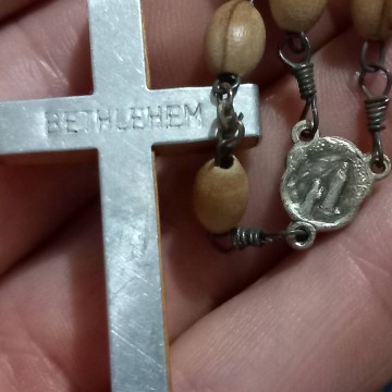 Rosario de madera, de Bethlehem.