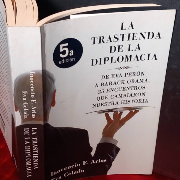 La trastienda de la diplomacia, Inocencio F. Arias.