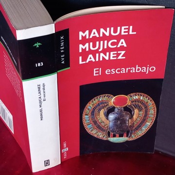 El escarabajo, Manuel Mújica Láinez.