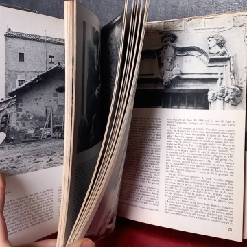 Les cases pairals catalanes, J. de Camps i Arboix i F. Català Roca.
