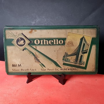 Antigua caja metálica vacía de lápices Otello