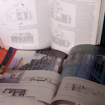 Lote 4 revistas Summa+ (arquitectura y diseño).