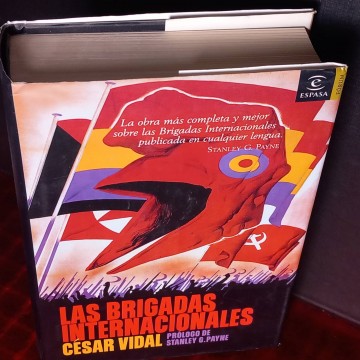 Las brigadas internacionales, César Vidal.