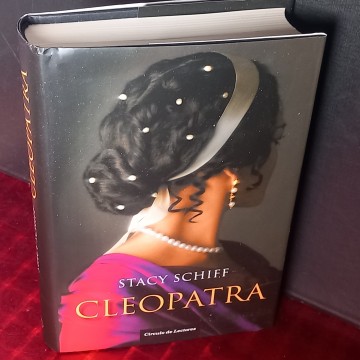 Cleopatra, Stacy Schiff.