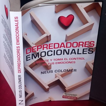 Depredadores emocionales, Neus Colomer.