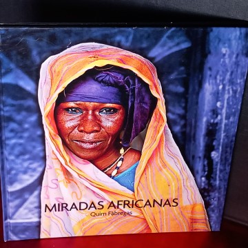 MIRADAS AFRICANAS, QUIM FÀBREGAS.