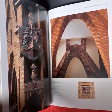GAUDÍ EL HOMBRE Y LA OBRA, JOAN BERGÓS I MASSÓ