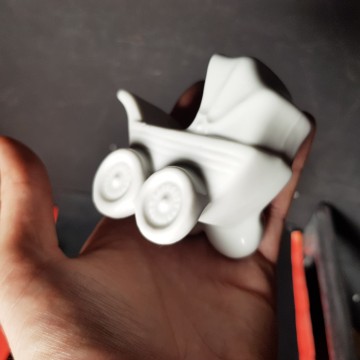 1 € Figura porcelana carrito de bebé