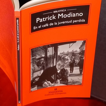 EN EL CAFÉ DE LA JUVENTUD PERDIDA, PATRICK MODIANO.