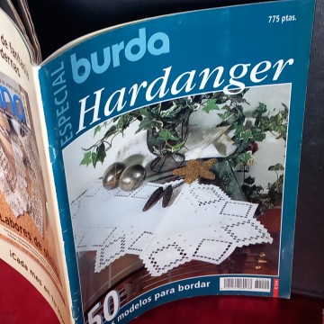 REVISTA BURDA ESPECIAL HARDANGER