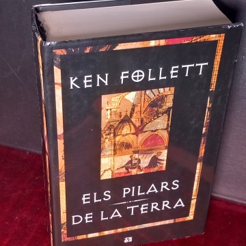 ELS PILARS DE LA TERRA, KEN FOLLET.