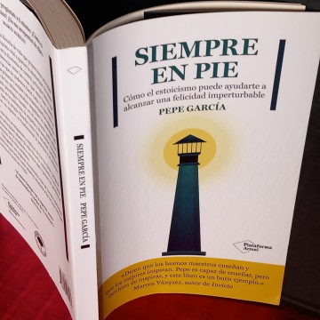SIEMPRE EN PIE, PEPE GARCÍA.