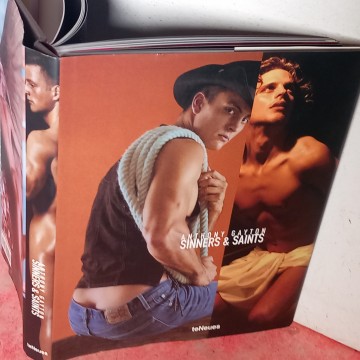 ANTHONY SINNERS & GAYTON SAINTS, FOTOGRAFÍA HOMOERÓTICA.
