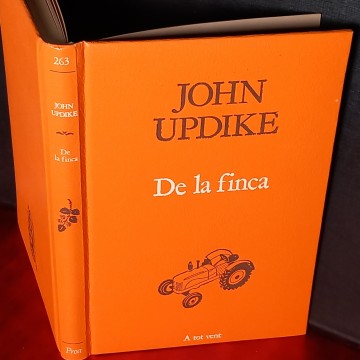 DE LA FINCA, JOHN UPDIKE (en català)