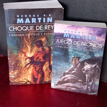 JUEGO DE TRONOS, CANCIÓN DE HIELO Y FUEGO 1 Y 2, GEORGE R.R. MARTIN.