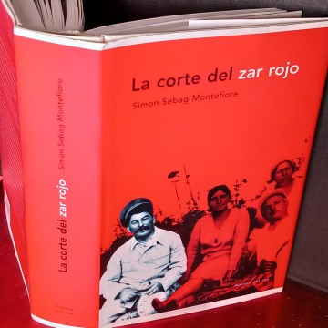 LA CORTE DEL ZAR ROJO, SIMON SEBAG MONTEFIORE.