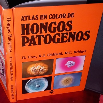 ATLAS EN COLOR DE HONGOS PATÓGENOS