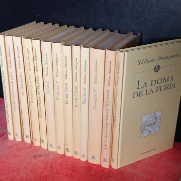 LOTE 13 OBRAS DE WILLIAM SHAKESPEARE.