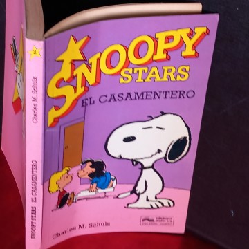CÓMIC SNOOPY STARS EL CASAMENTERO