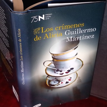 LOS CRÍMENES DE ALICIA, GUILLERMO MARTÍNEZ.
