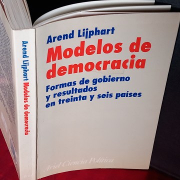 MODELOS DE DEMOCRACIA, AREND LIJPHART