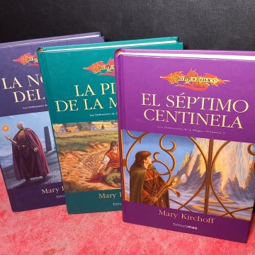 TRILOGÍA LOS DEFENSORES DE LA MAGIA - DRAGONLANCE.