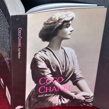 COCO CHANEL, AXEL MADSEN