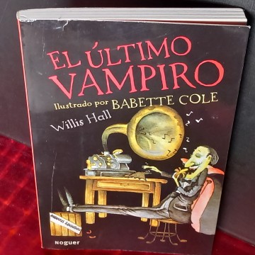 EL ÚLTIMO VAMPIRO, WILLIS HALL