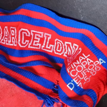 BUFANDA F.C.BARCELONA FINAL COPA DE EUROPA 1986.