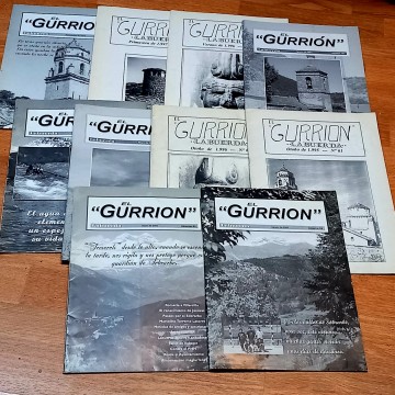 LOTE 10 REVISTAS EL GURRIÓN LABUERDA, HUESCA.