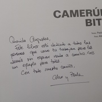 CAMERÚN BITS, PAULA OROZCO Y ÁLEX VENTÓS (FIRMADO)