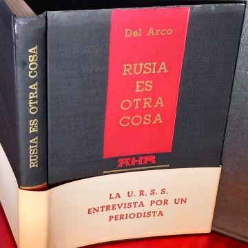 RUSIA ES OTRA COSA, DEL ARCO (FIRMADO).