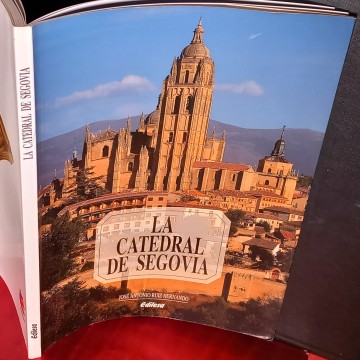 LA CATEDRAL DE SEGOVIA, JOSÉ ANTONIO RUIZ HERNANDO.