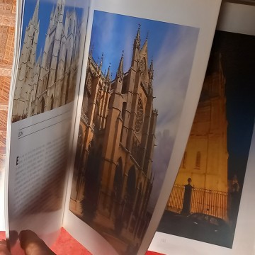 CATEDRALES DE ESPAÑA, JOSÉ PEÑA MARTÍNEZ.