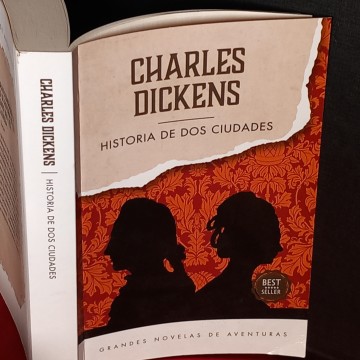 HISTORIA DE DOS CIUDADES, CHARLES DICKENS.