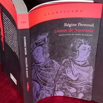 LEONOR DE AQUITANIA, RÉGINE PERNOUD.