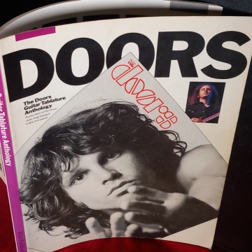 THE DOORS ANTHOLOGY, PARTITURA PARA GUITARRA