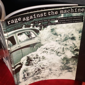 RAGE AGAINST THE MACHINE PARTITURA PARA GUITARRA