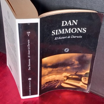 EL BISTURÍ DE DARWIN, DAN SIMMONS.