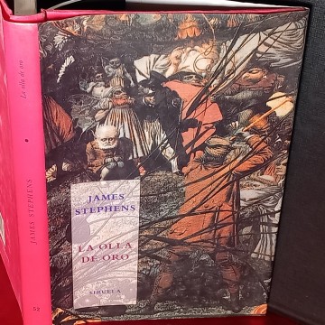 LA OLLA DE ORO, JAMES STEPHENS.