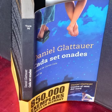CADA SET ONADES, DANIEL GLATTAUER.