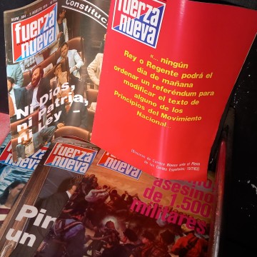 LOTE 5 REVISTAS FUERZA NUEVA