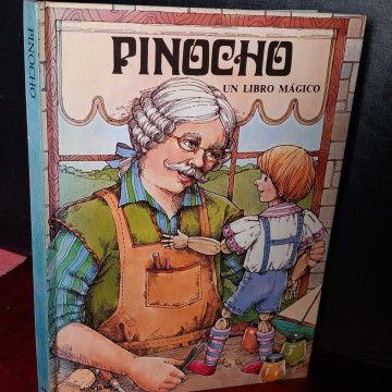 PINOCHO, UN LIBRO MÁGICO (POP-UP).