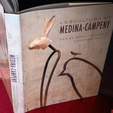 L'ESCULTURA DE MEDINA-CAMPENY, DANIEL GIRALT-MIRACLE.